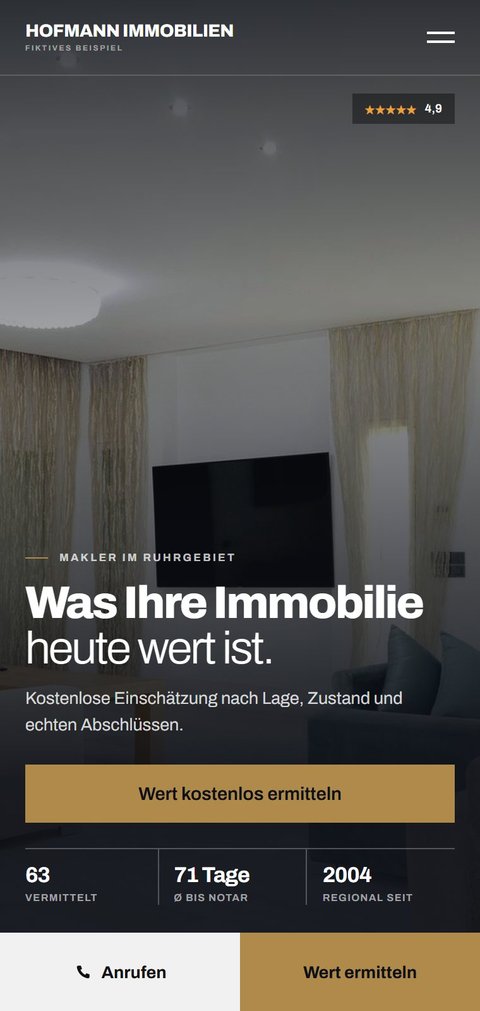 Dieselbe fiktive Makler-Website auf einem Handy